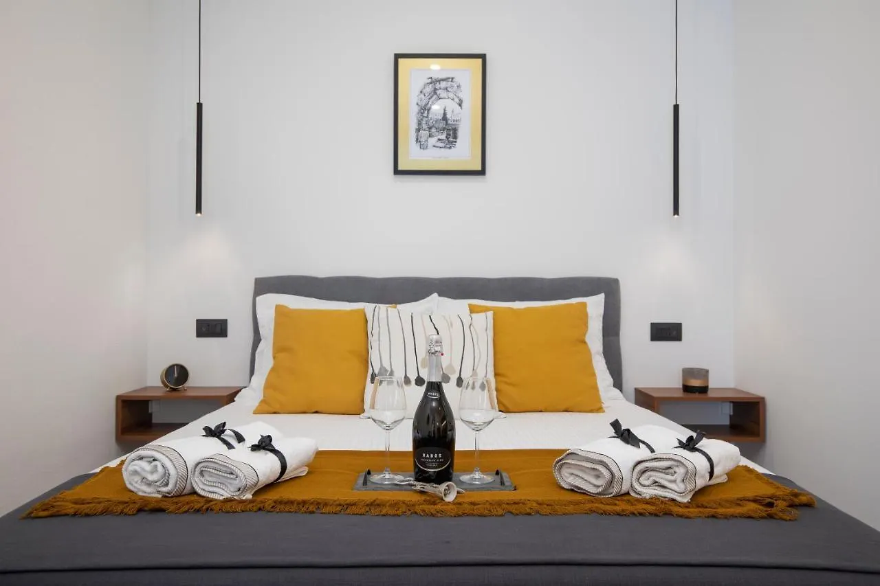 פולה Deluxe Rooms And Apartments Korzo