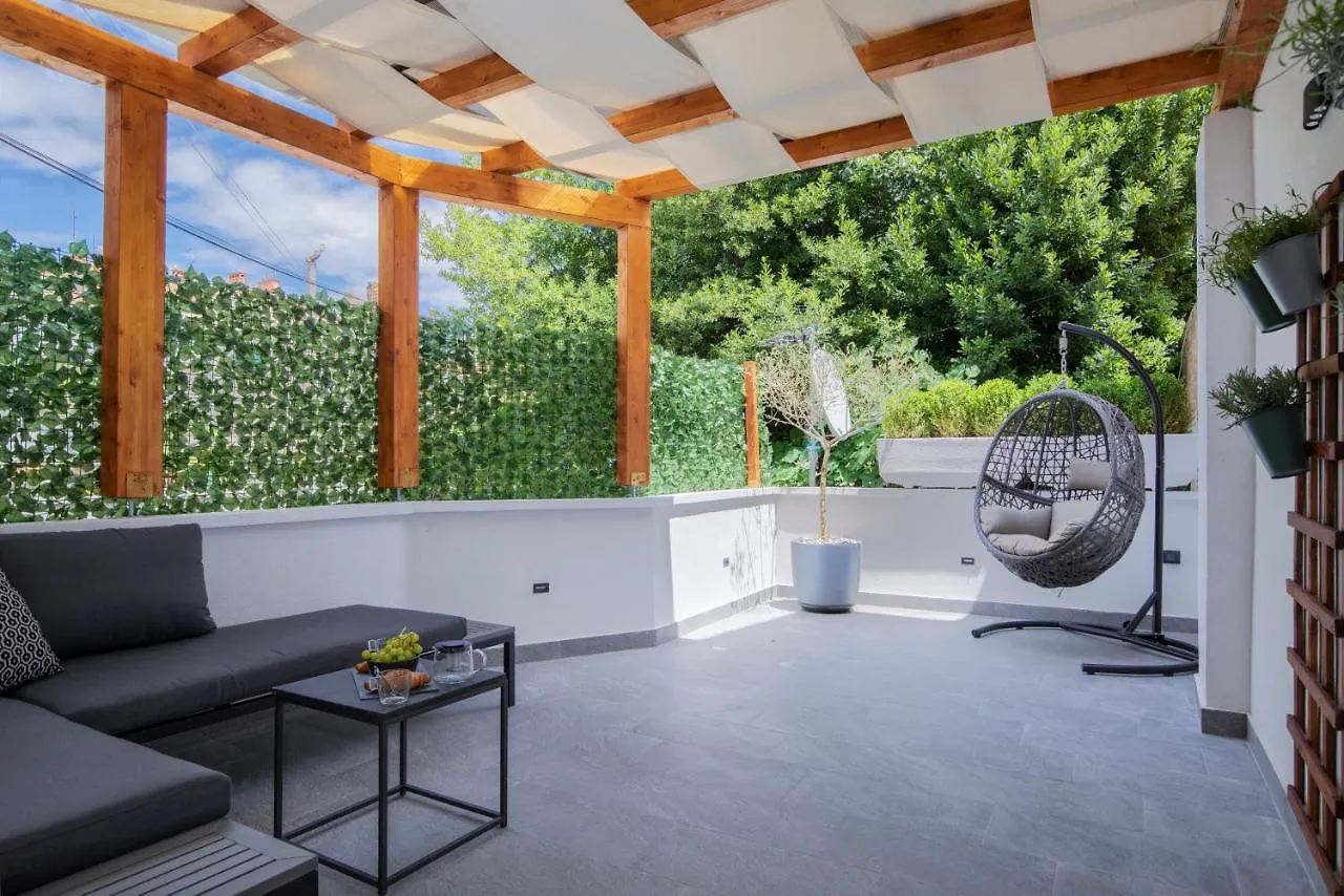 פולה Deluxe Rooms And Apartments Korzo