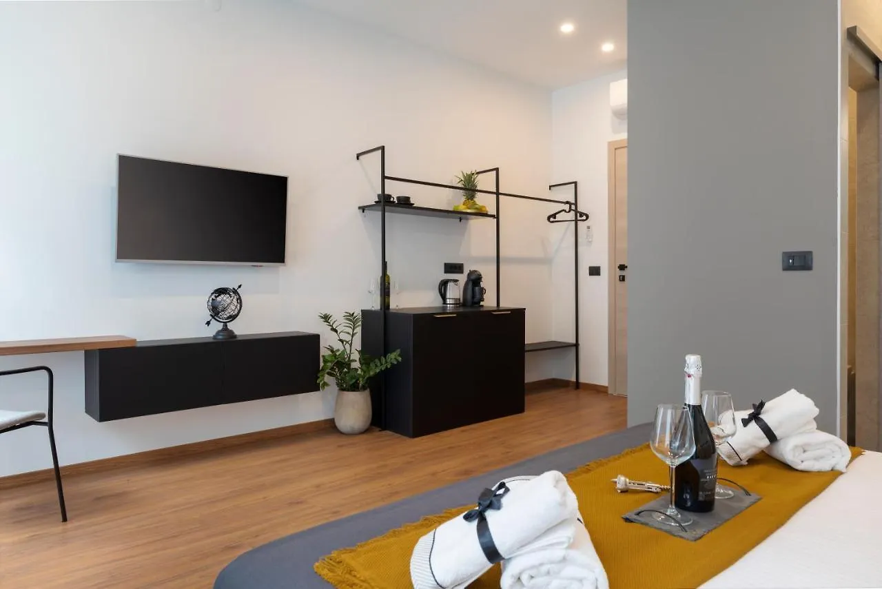 פולה Deluxe Rooms And Apartments Korzo