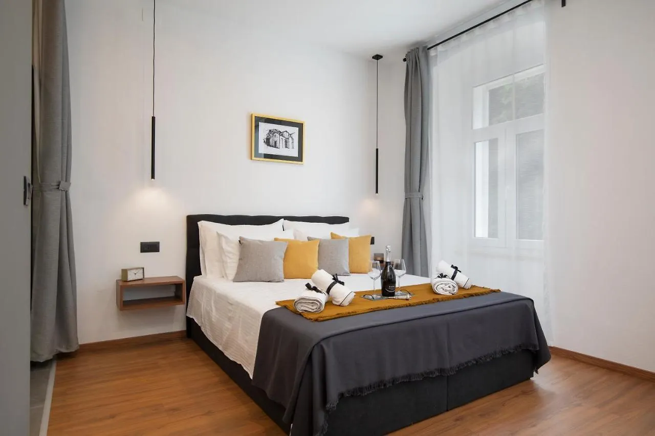 פולה Deluxe Rooms And Apartments Korzo
