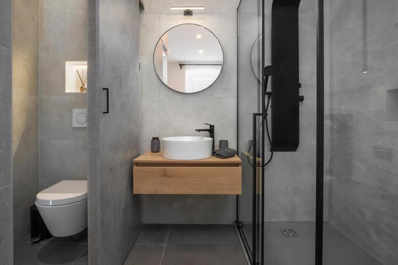 פולה Deluxe Rooms And Apartments Korzo