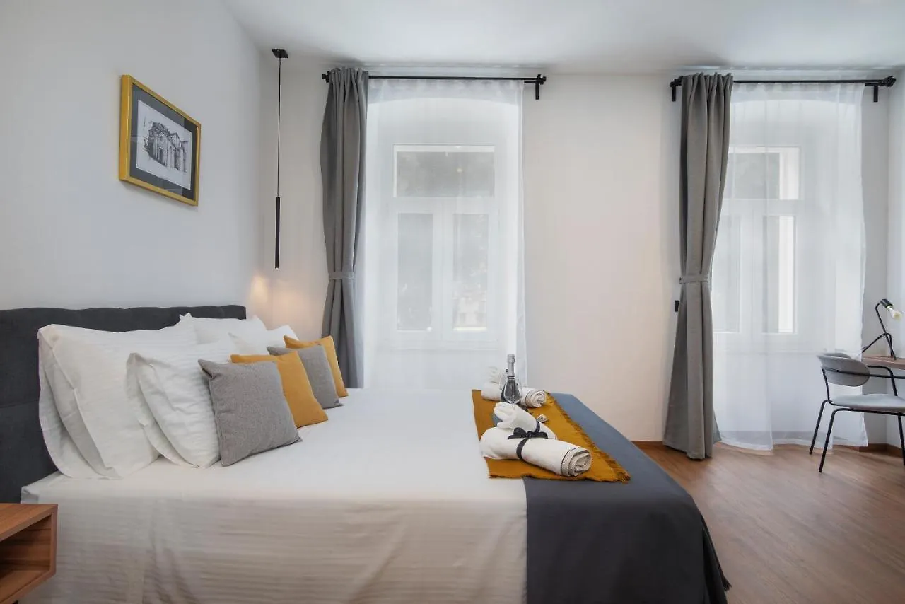 פולה Deluxe Rooms And Apartments Korzo